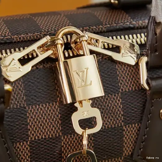 LOUIS 20 BANDOULIÈRE SPEEDY VUITTON 0322